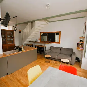 Les Petits Loups - Acces Parc - Stationnement Gratuit Appartement